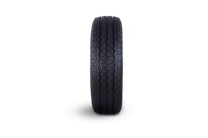 Neumático 205/70R15 Direccional DK868 8PR TL Double King