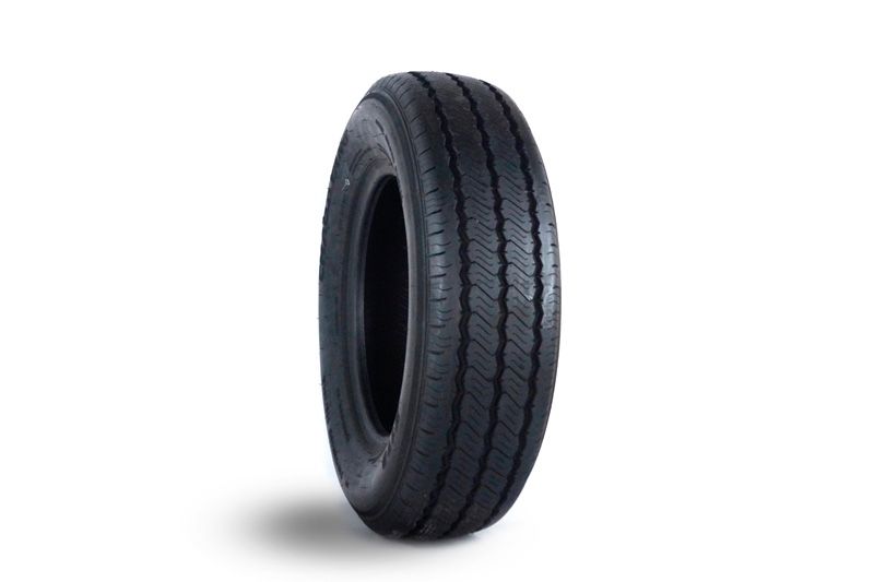 Neumático 215/75R16 Direccional SC328 8PR TL Goodride/Trazano