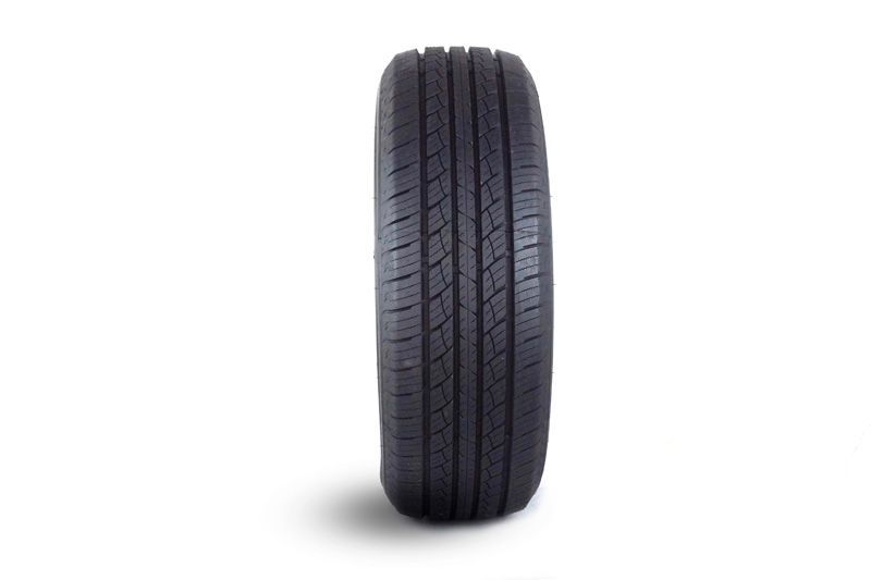 Neumático 225/65R17 Direccional SU318 102T TL Goodride/Trazano