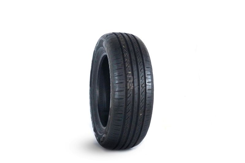 Neumático 215/60R16 Direccional FRD16 95V TL Farroad