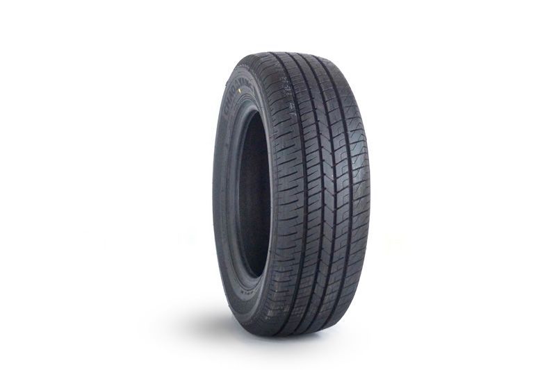 Neumático 215/65R16 Direccional SU317 98T TL Goodride/Trazano